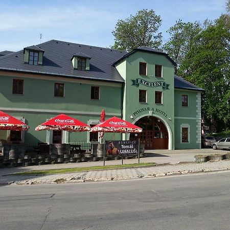 Hotel Excelent Rýmarov Exterior foto