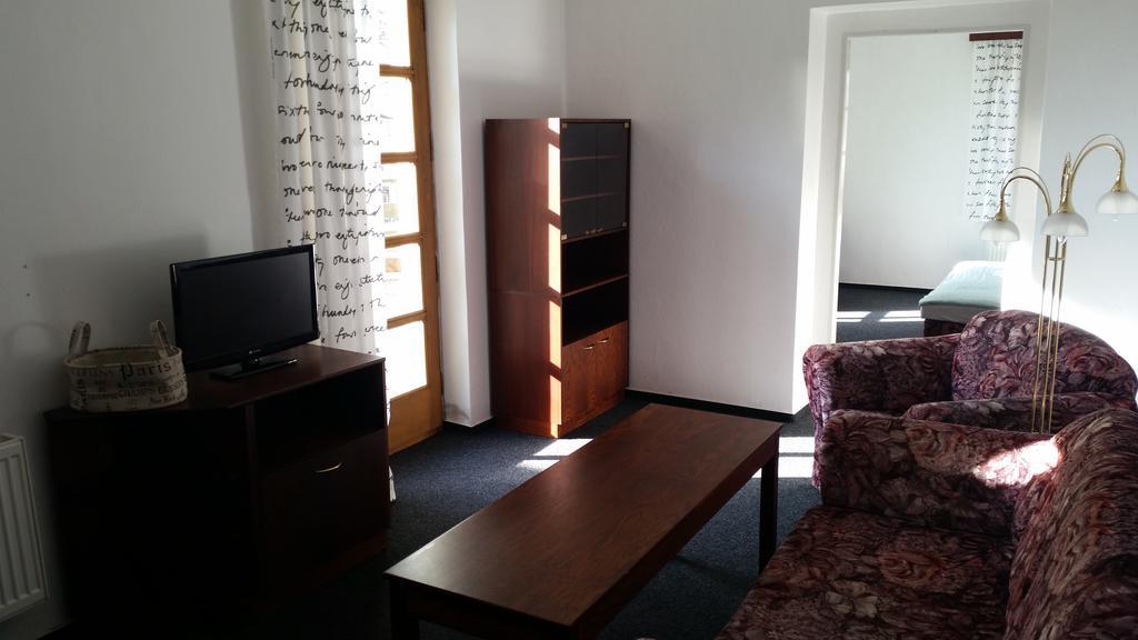 Hotel Excelent Rýmarov Quarto foto